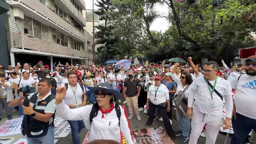protesta-sntss-rafael-olivos-aumento-salarial-10
