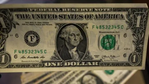 Dólar cotiza en 18.42 pesos este martes 20 de octubre