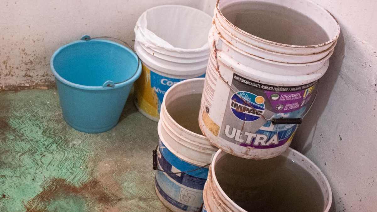 Detectan plomo en agua de Jalisco tras meses de reportes ciudadanos