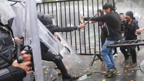 ¿Y los 400 encapuchados? Cuestionan respuesta a protesta por agua en Jalisco