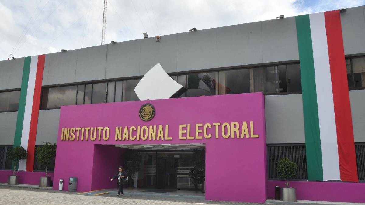 INE mantiene trabajo a distancia tras fuga de combustible cerca de sus oficinas