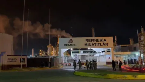 Ataque armado en refinería de Minatitlán deja un trabajador muerto y otro herido
