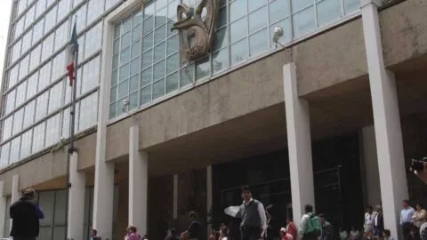 ¿Qué es la Modalidad 40 del IMSS y por qué los trabajadores la utilizan para aumentar su pensión?