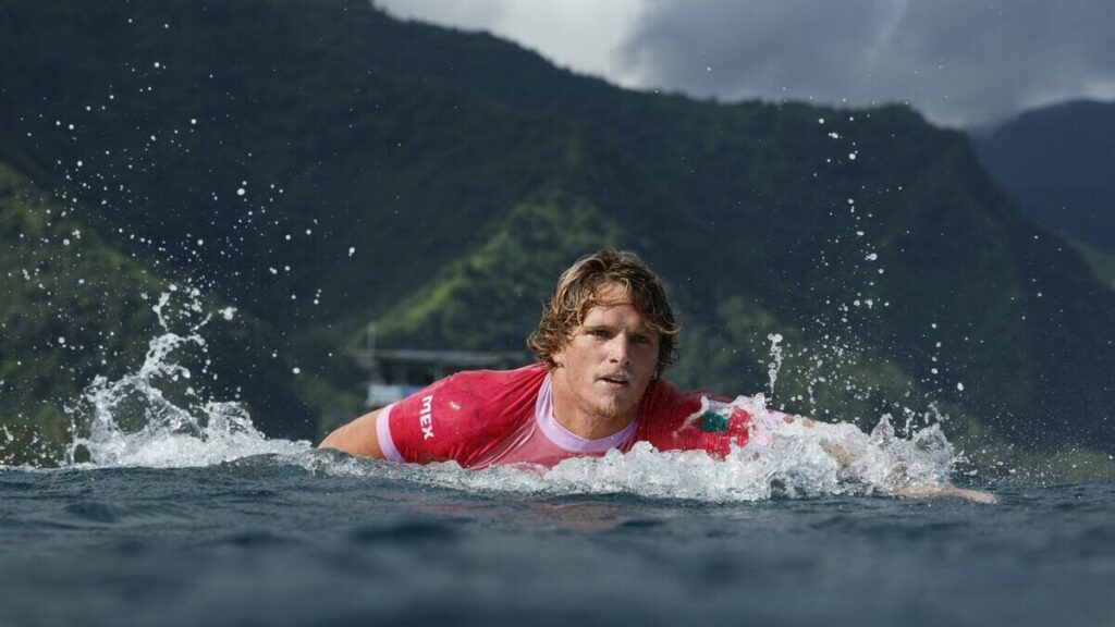 Alan Cleland fue suspendido por la World Surf League