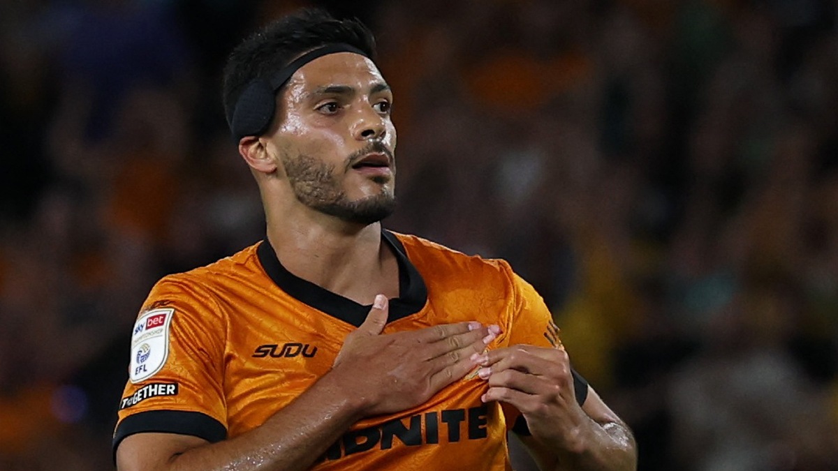 Raúl Jiménez será operado de la rodilla: ¿cuándo volverá a jugar?