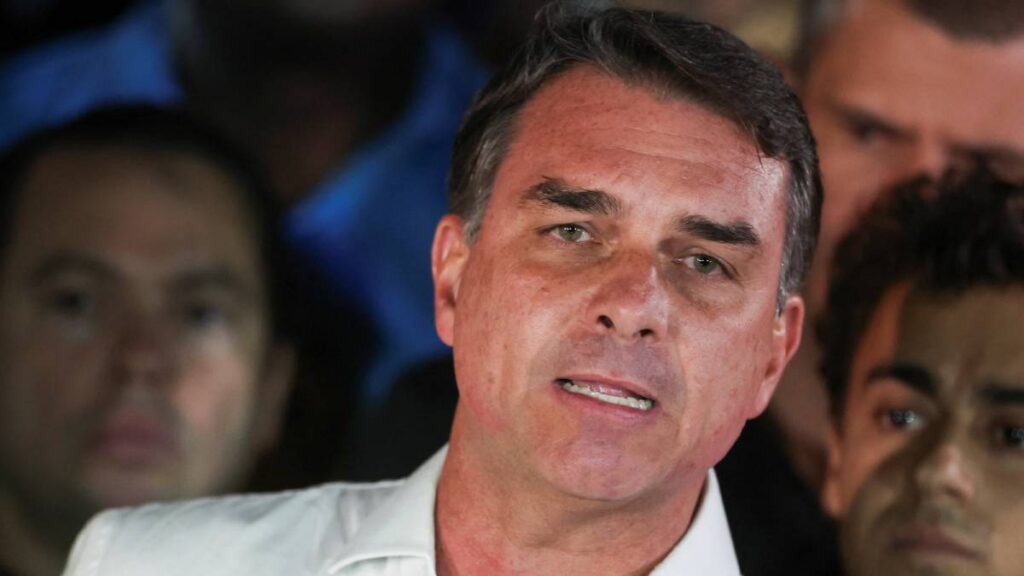 Flávio Bolsonaro buscaba presidencia de Brasil