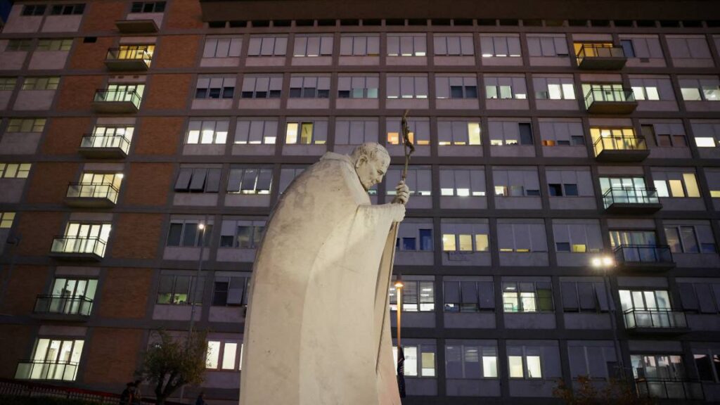 Hospital Gemelli donde es atendido el Papa