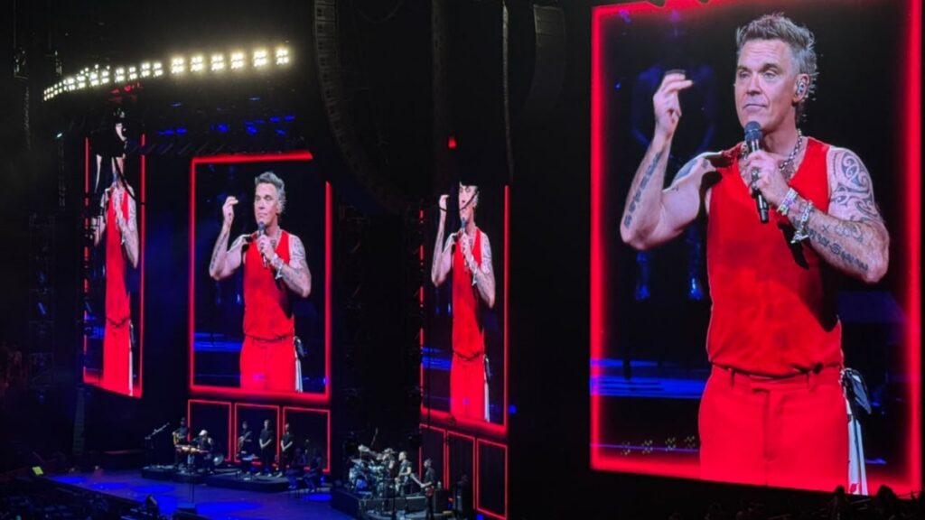 Robbie Williams en el Palacio de los Deportes Foto: Unotv