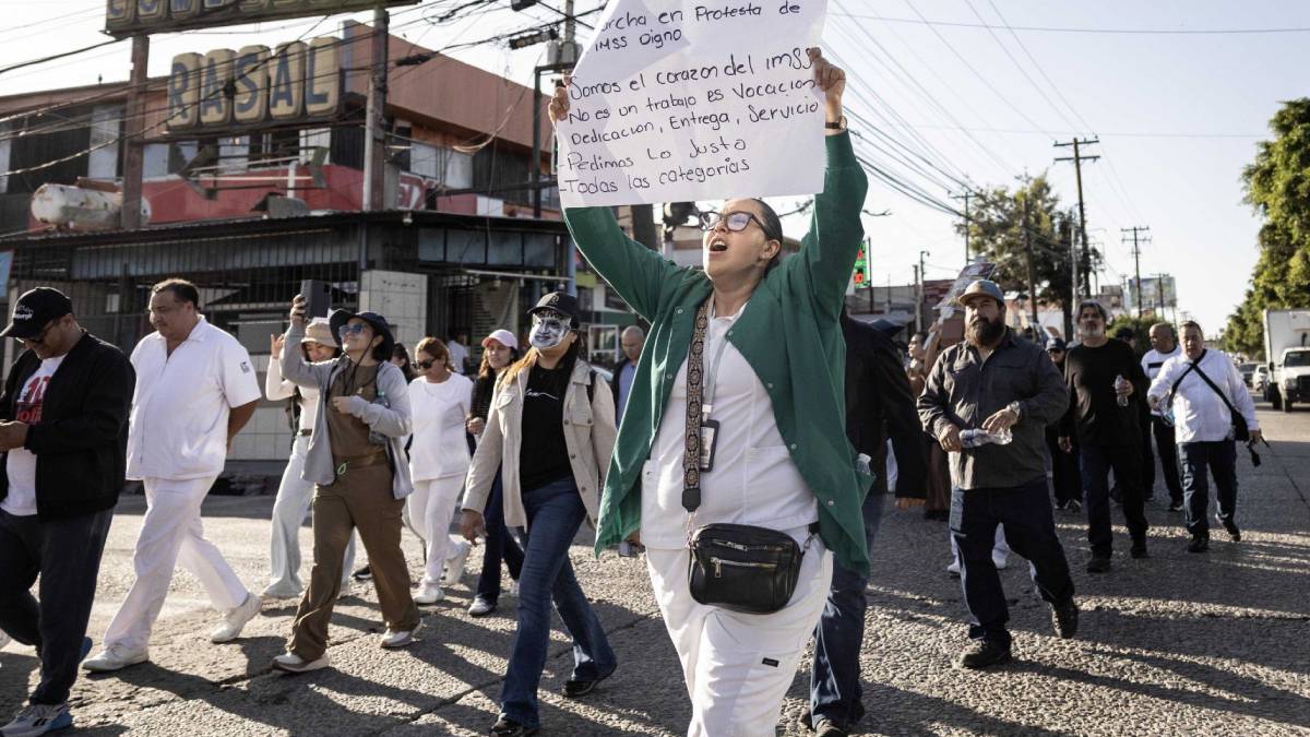 ¿Qué pasó con el sistema de salud en México?: De Dinamarca a la megafarmacia