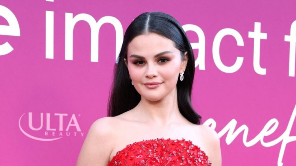 Selena Gómez atribuyó las modificaciones en su manera de hablar al consumo frecuente de nicotina