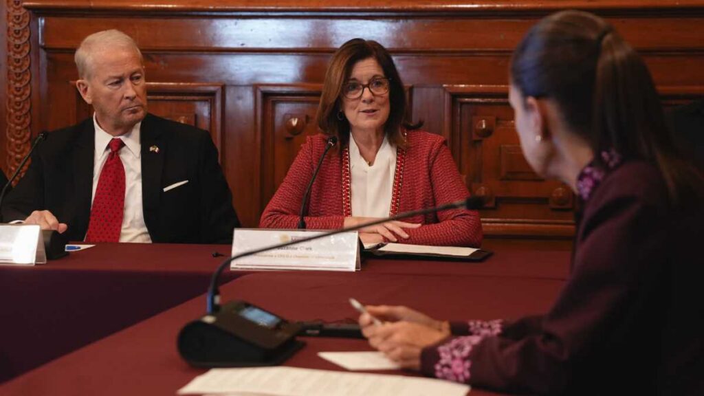 Embajador de EE. UU. se reúne con Sheinbaum