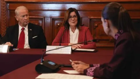 En reunión con Sheinbaum, embajador de EE. UU. reconoce avances de México en seguridad