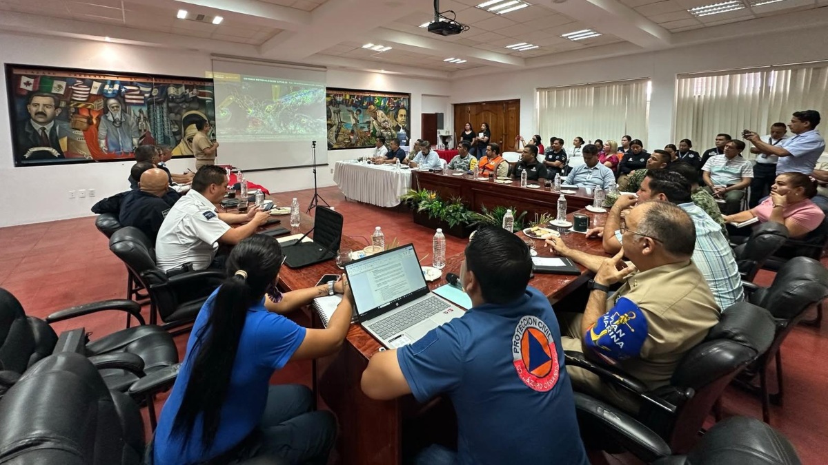 Suspenden clases este jueves y viernes en sierra-costa de Michoacán por ciclón Simón