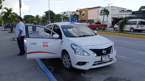 Uber ya opera en Tulum y Playa del Carmen; divide opiniones por sus tarifas