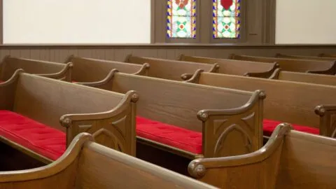 Vandalizan e incendian iglesia de 150 años de antigüedad en León, Guanajuato