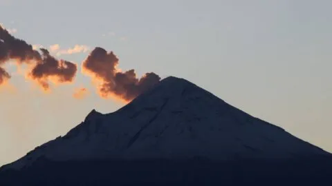 Popocatépetl: el riesgo detrás del video viral que muestra el cráter de cerca