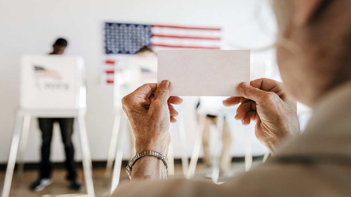 ICE revisó millones de registros de votantes: cómo busca identificar a quienes no son ciudadanos