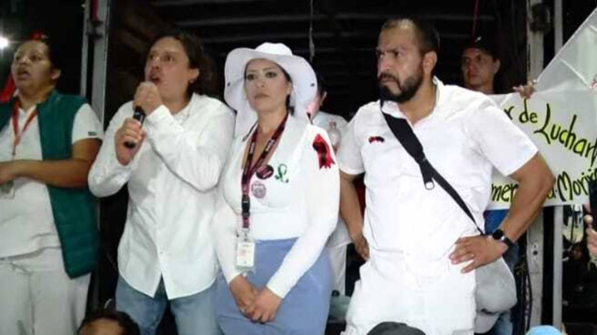 Trabajadores del IMSS llaman a evitar fraude en consulta salarial, piden cuidar casillas y grabar voto