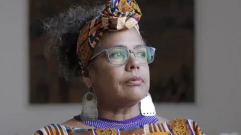 Yuderkys Espinosa cuestiona las bases europeas del feminismo y llama a recuperar la comunidad