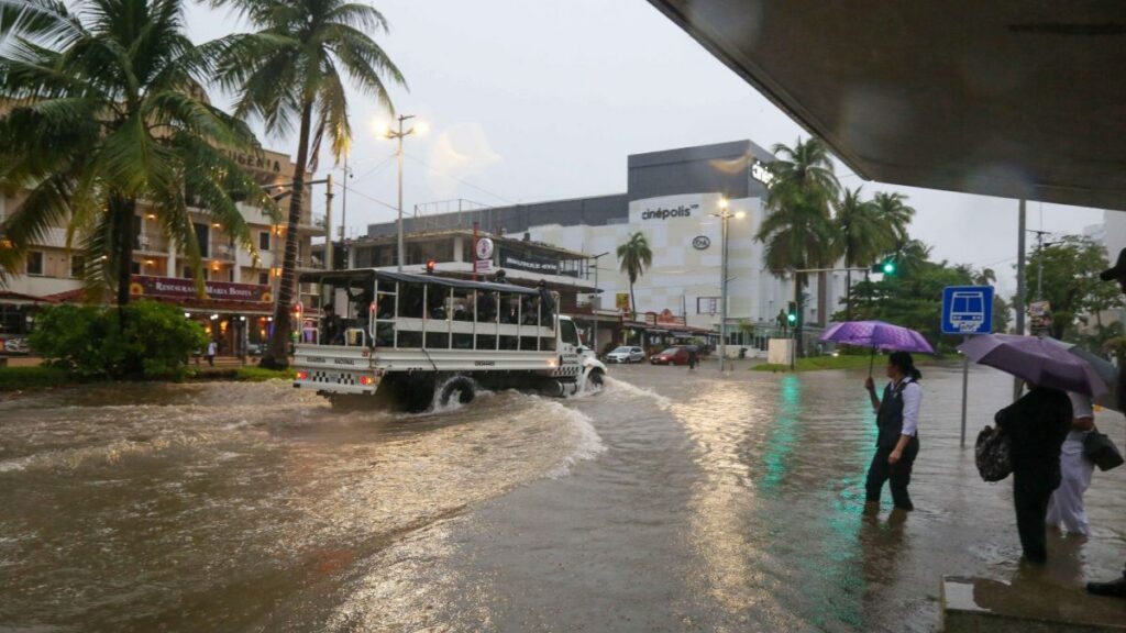 Zona de Baja Presión en el Pacífico cerca de estos estados